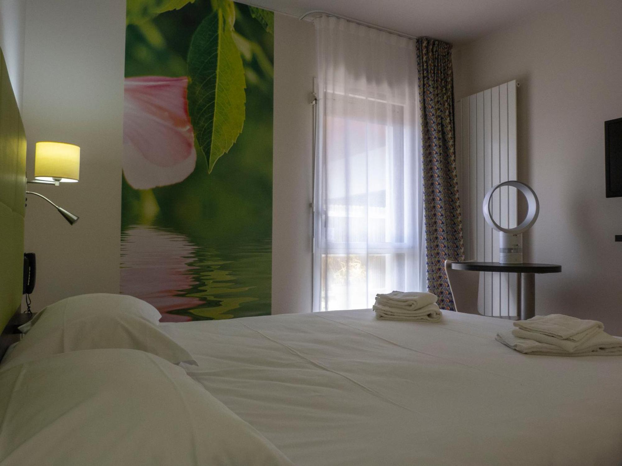 Hotel La Verriaire - The Originals La Verrie 外观 照片